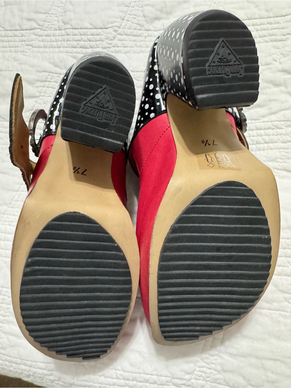 John Fluevog Red Polka Dot Leather Mary Jane Platform Pumps - Picture 4 of 4